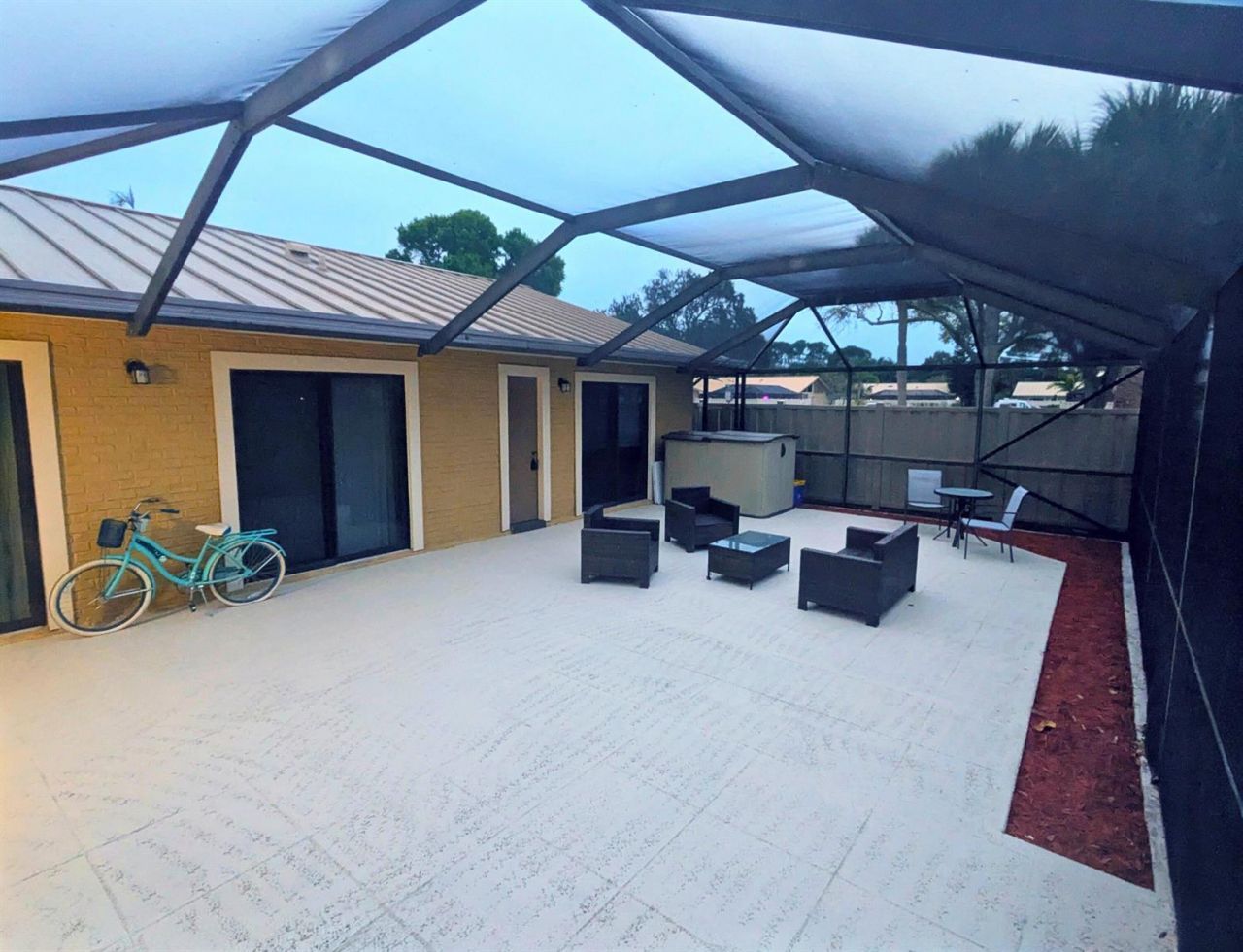 5513 Eagle Lake Drive , Palm Beach Gardens, FL 33418 Photo