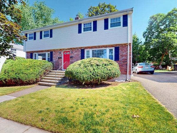 36 Nash St, Unit 36, Watertown, MA 02472