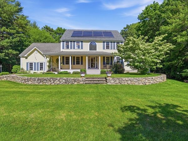 5 Edna Cir, Freetown, MA 02717