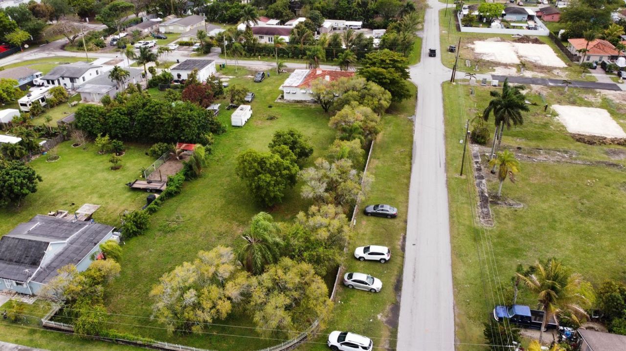 145 SW 3rd Avenue , Florida City, FL 33034 Photo