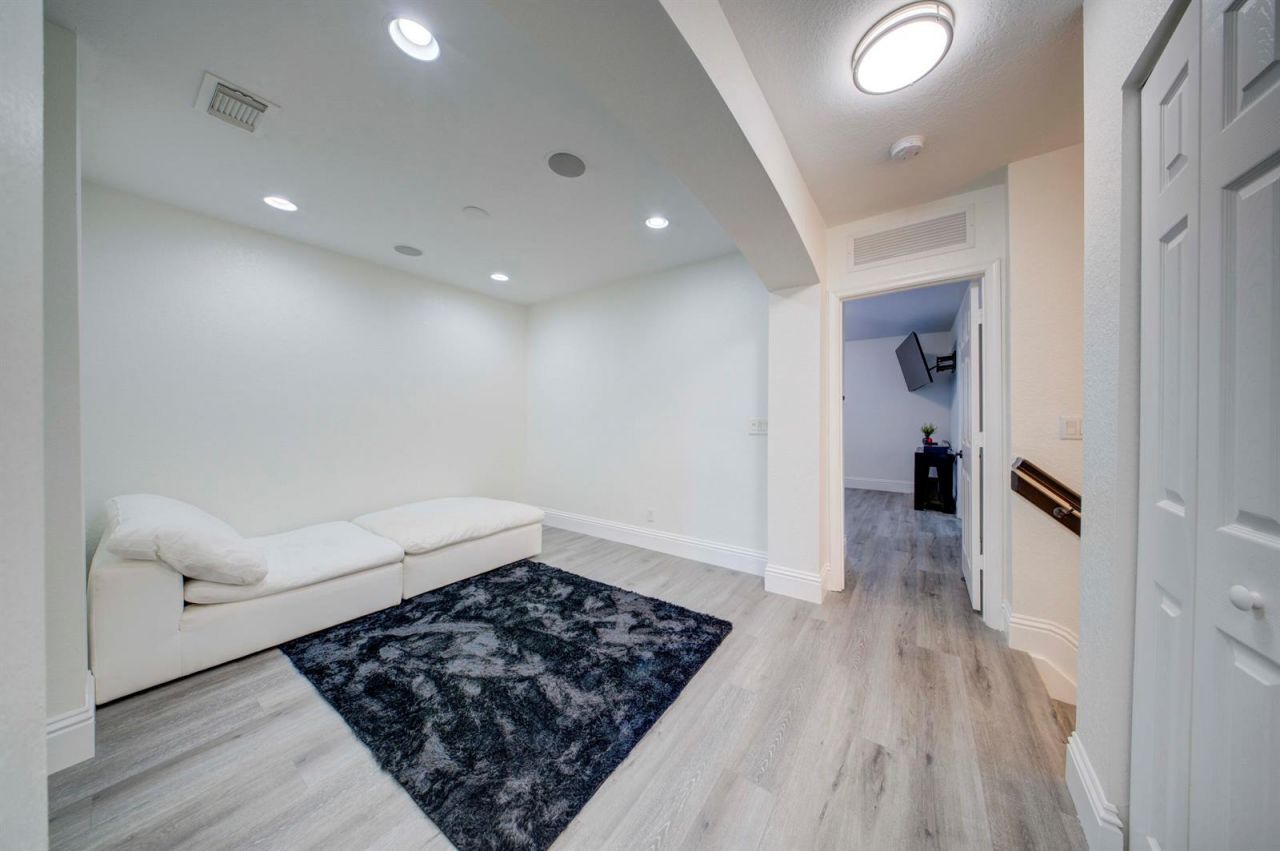 2364 Center Stone Lane , Riviera Beach, FL 33404 Photo