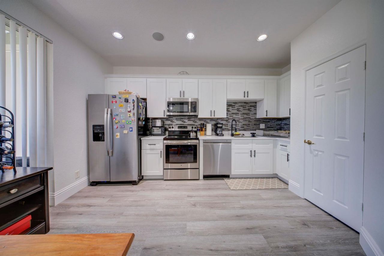 2364 Center Stone Lane , Riviera Beach, FL 33404 Photo