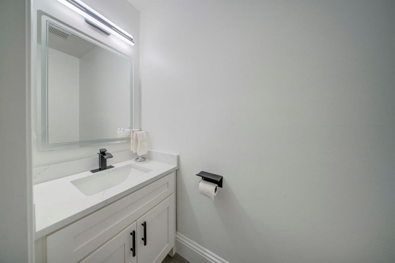 2364 Center Stone Lane , Riviera Beach, FL 33404 Photo