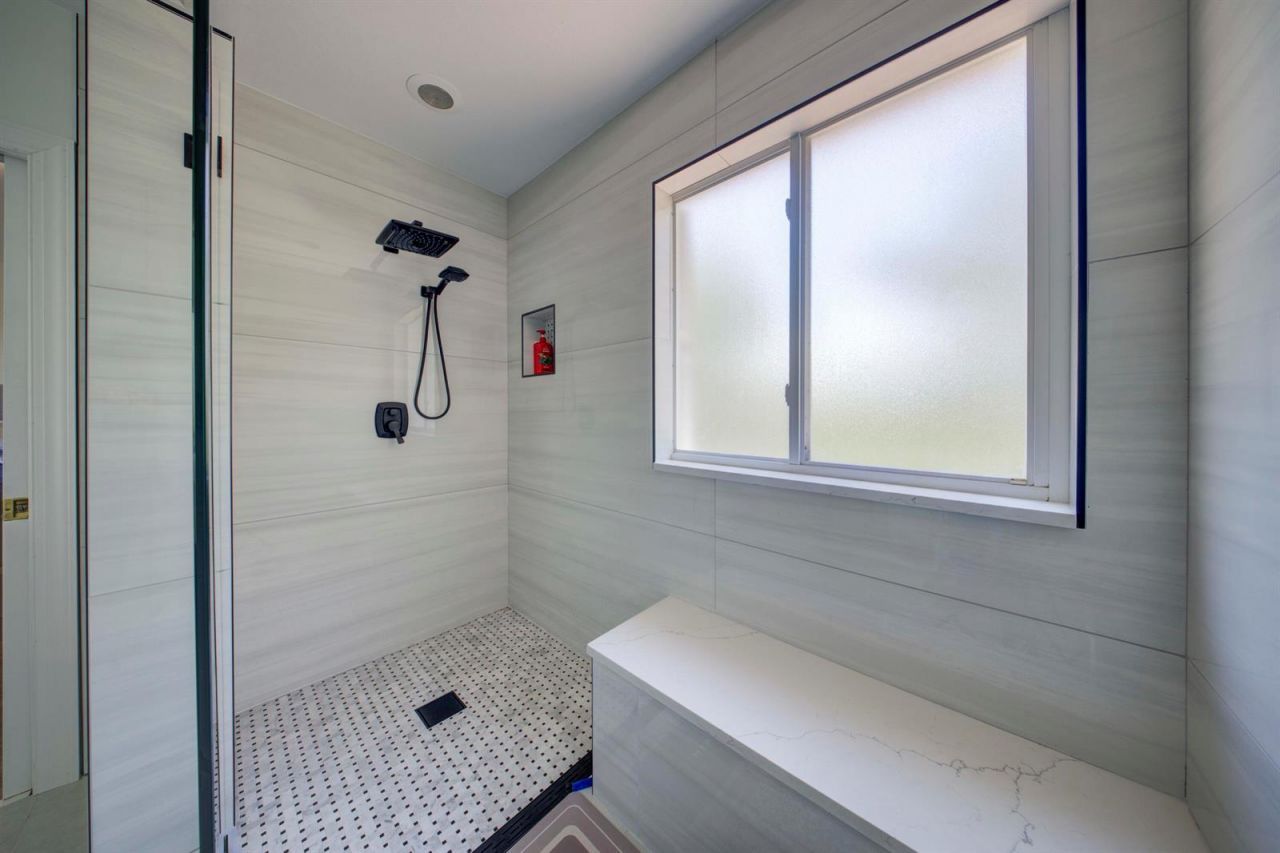 2364 Center Stone Lane , Riviera Beach, FL 33404 Photo