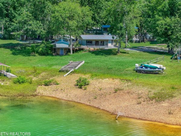 1239 Fishermans Way, Sevierville, TN 37876