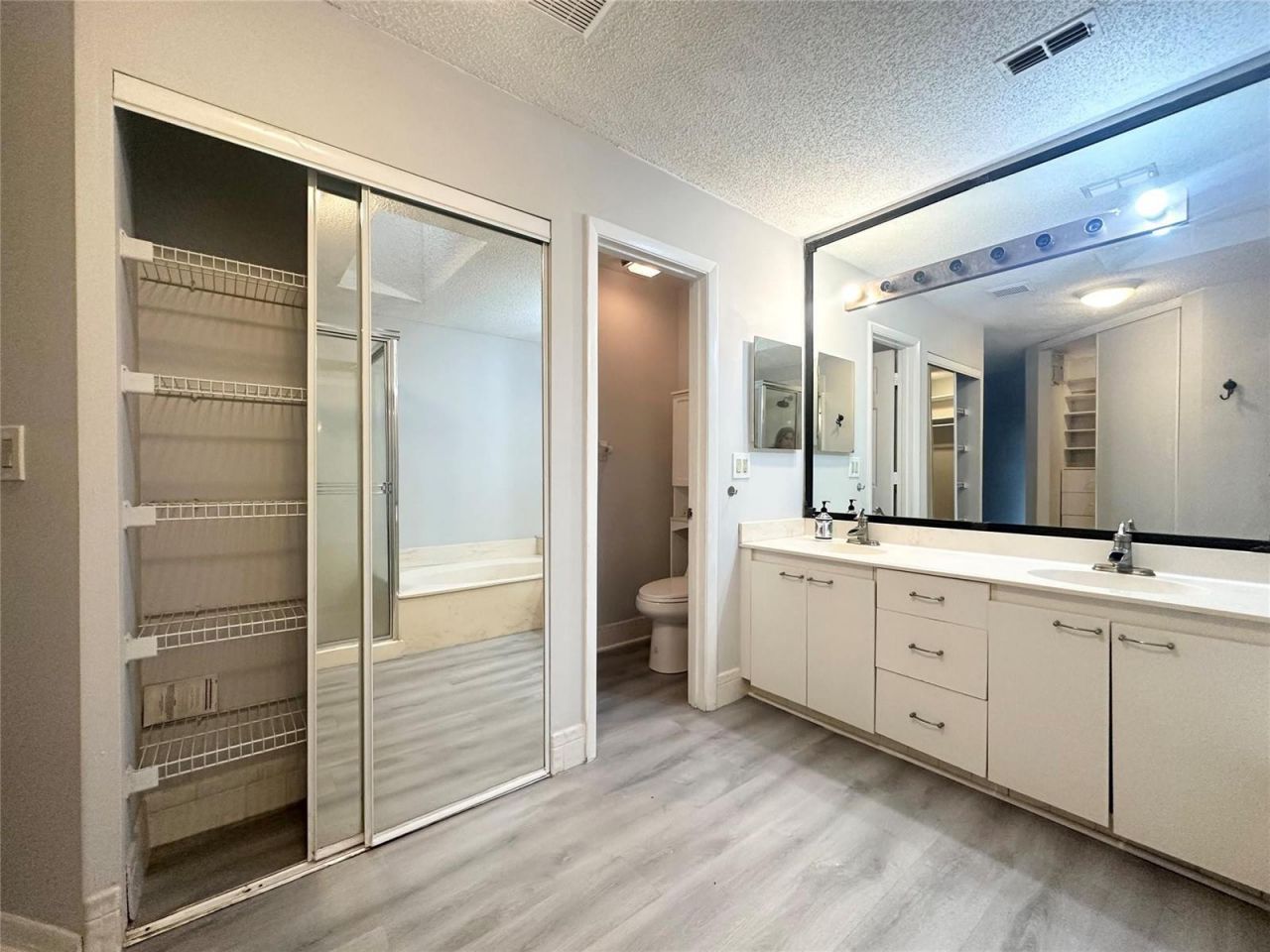 10461 NW 12th Court , Plantation, FL 33322 Photo