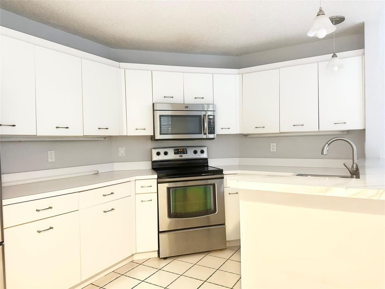 10461 NW 12th Court , Plantation, FL 33322 Photo