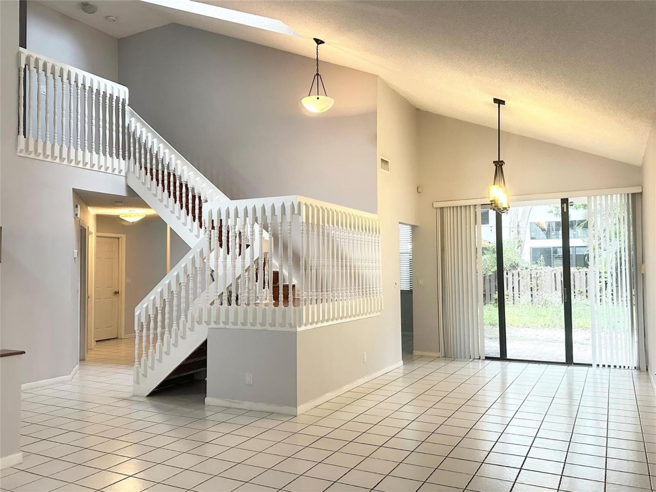 10461 NW 12th Court , Plantation, FL 33322 Photo