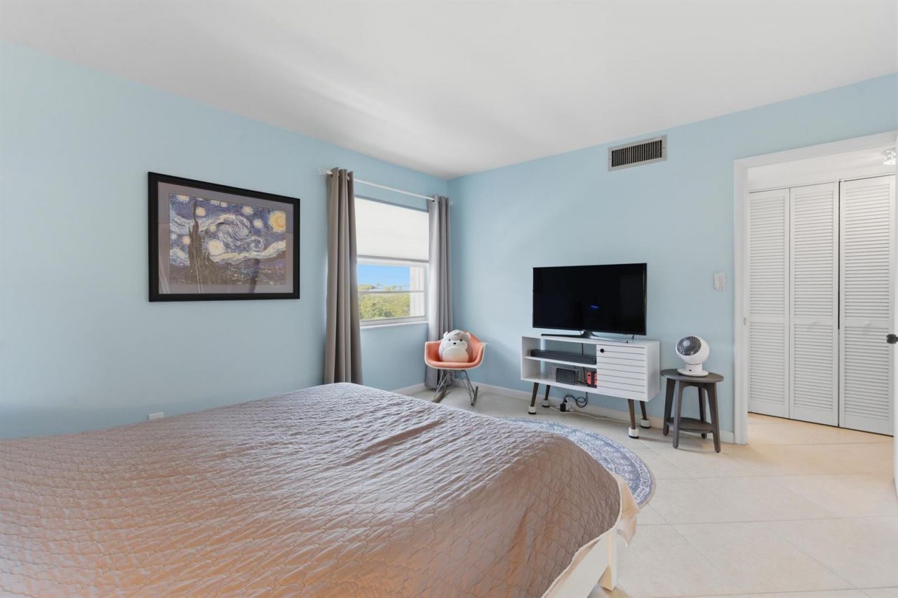 3581 S Ocean Boulevard , Unit Apt 4e, South Palm Beach, FL 33480 Photo