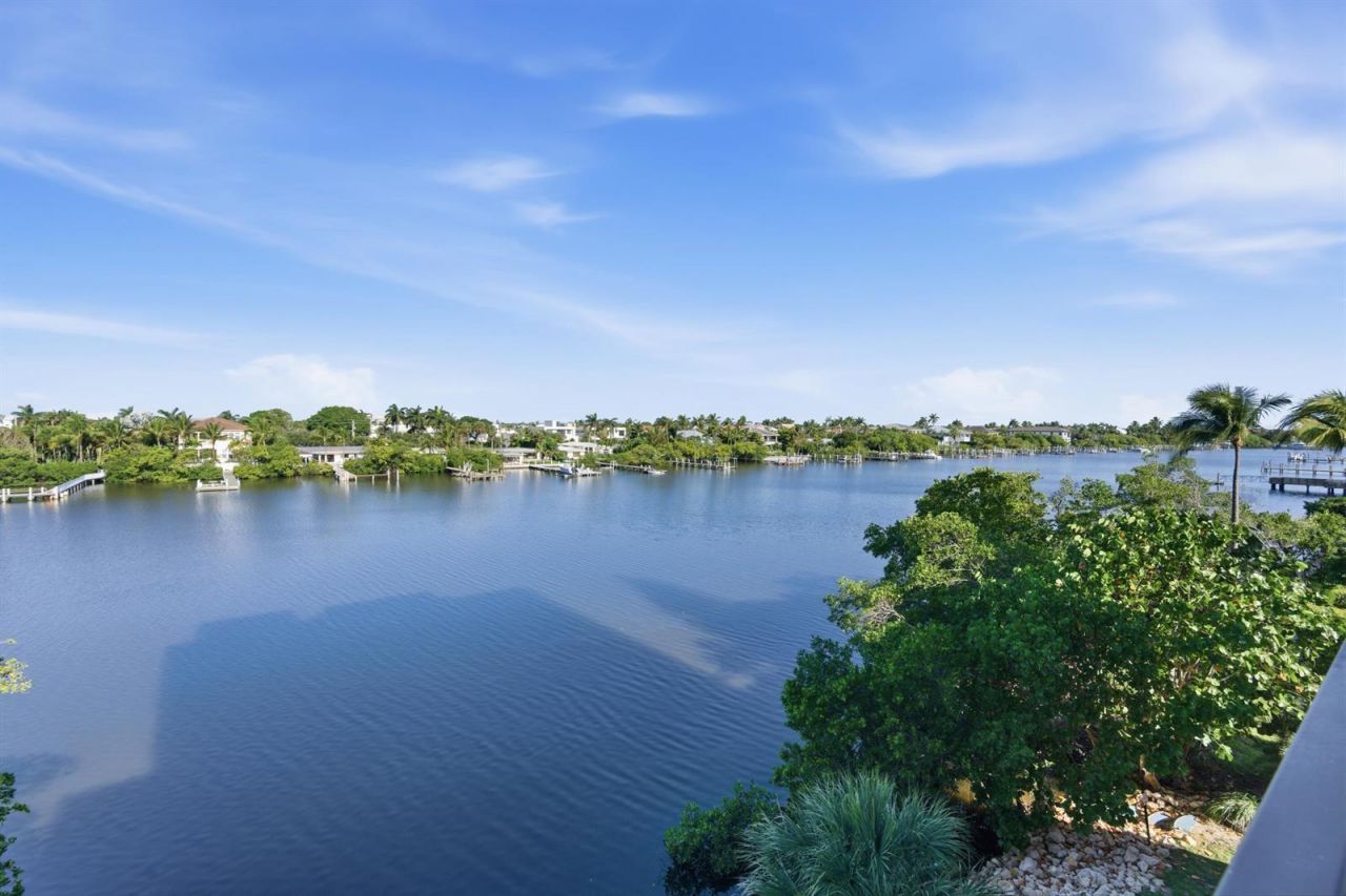3581 S Ocean Boulevard , Unit Apt 4e, South Palm Beach, FL 33480 Photo