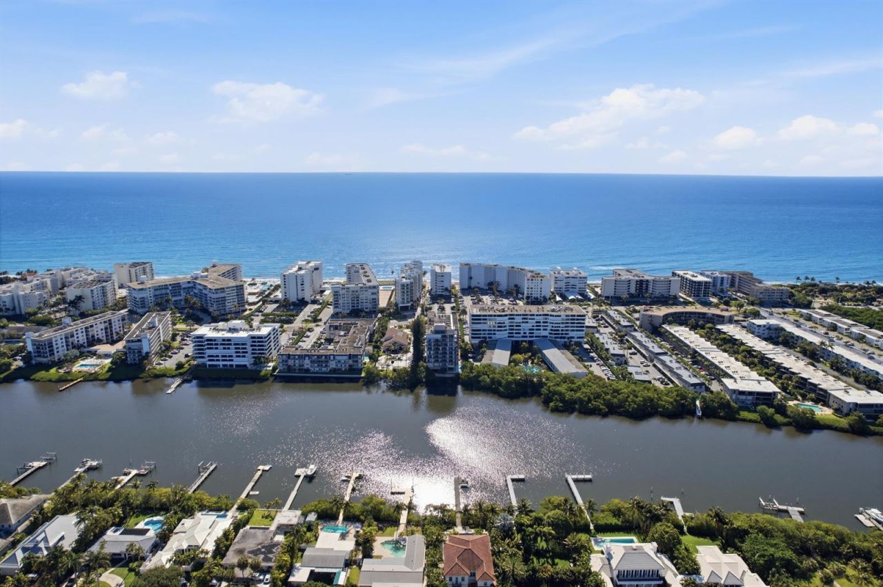 3581 S Ocean Boulevard , Unit Apt 4e, South Palm Beach, FL 33480 Photo