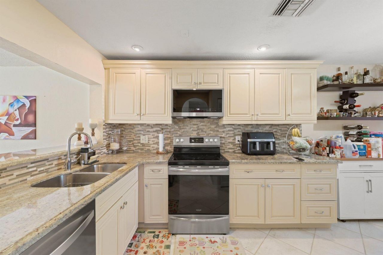 8634 Via Reale , Unit 3, Boca Raton, FL 33496 Photo