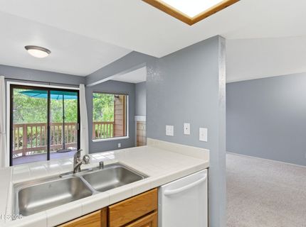 2875 Idlewild Drive, Unit 39, Reno, NV 89509 Photo