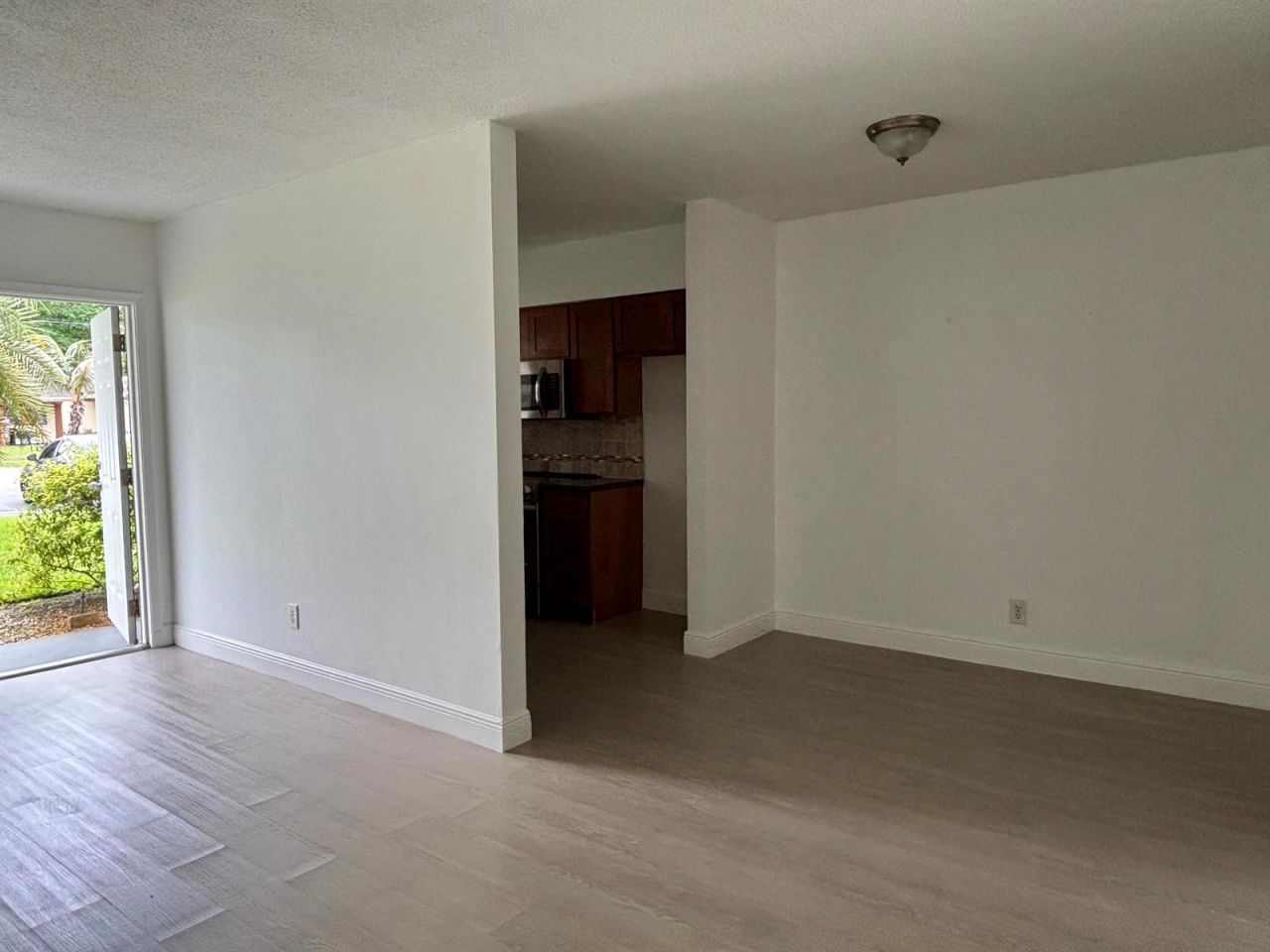 1916 SW 11th Street , Unit 5, Fort Lauderdale, FL 33312 Photo
