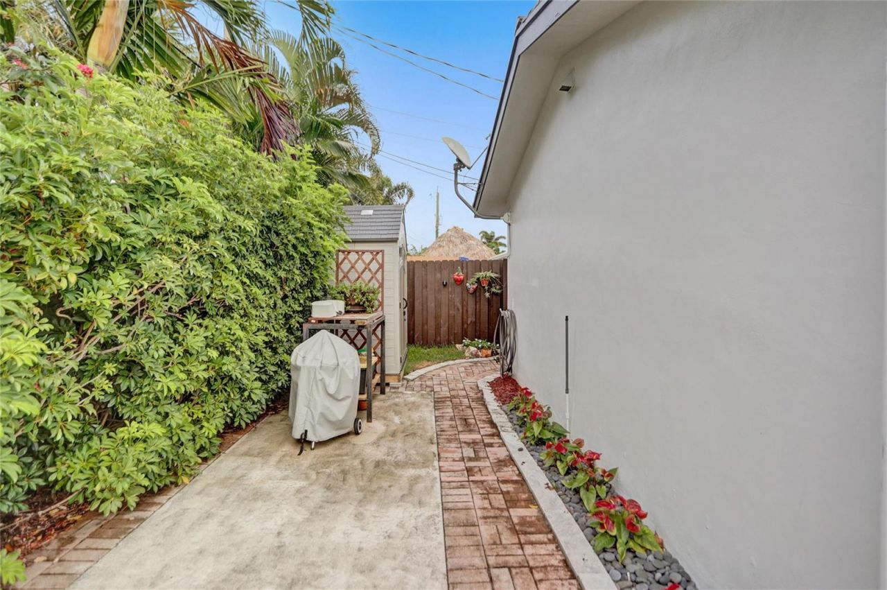 2051 NE 59th Court , Fort Lauderdale, FL 33308 Photo