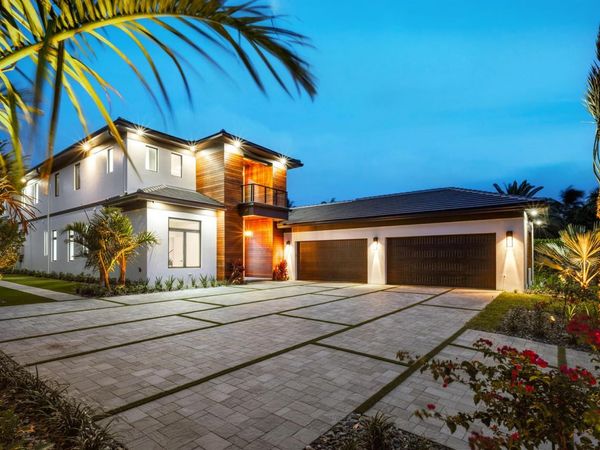 1708 N Lakeside Drive , Lake Worth, FL 33460
