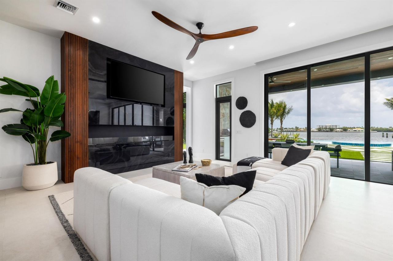 1708 N Lakeside Drive , Lake Worth, FL 33460 Photo