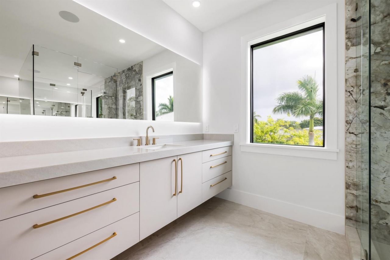 1708 N Lakeside Drive , Lake Worth, FL 33460 Photo