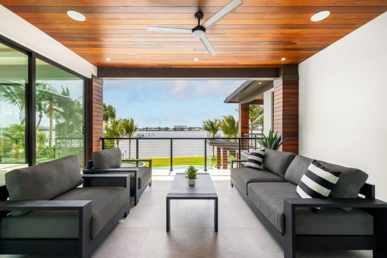 1708 N Lakeside Drive , Lake Worth, FL 33460 Photo
