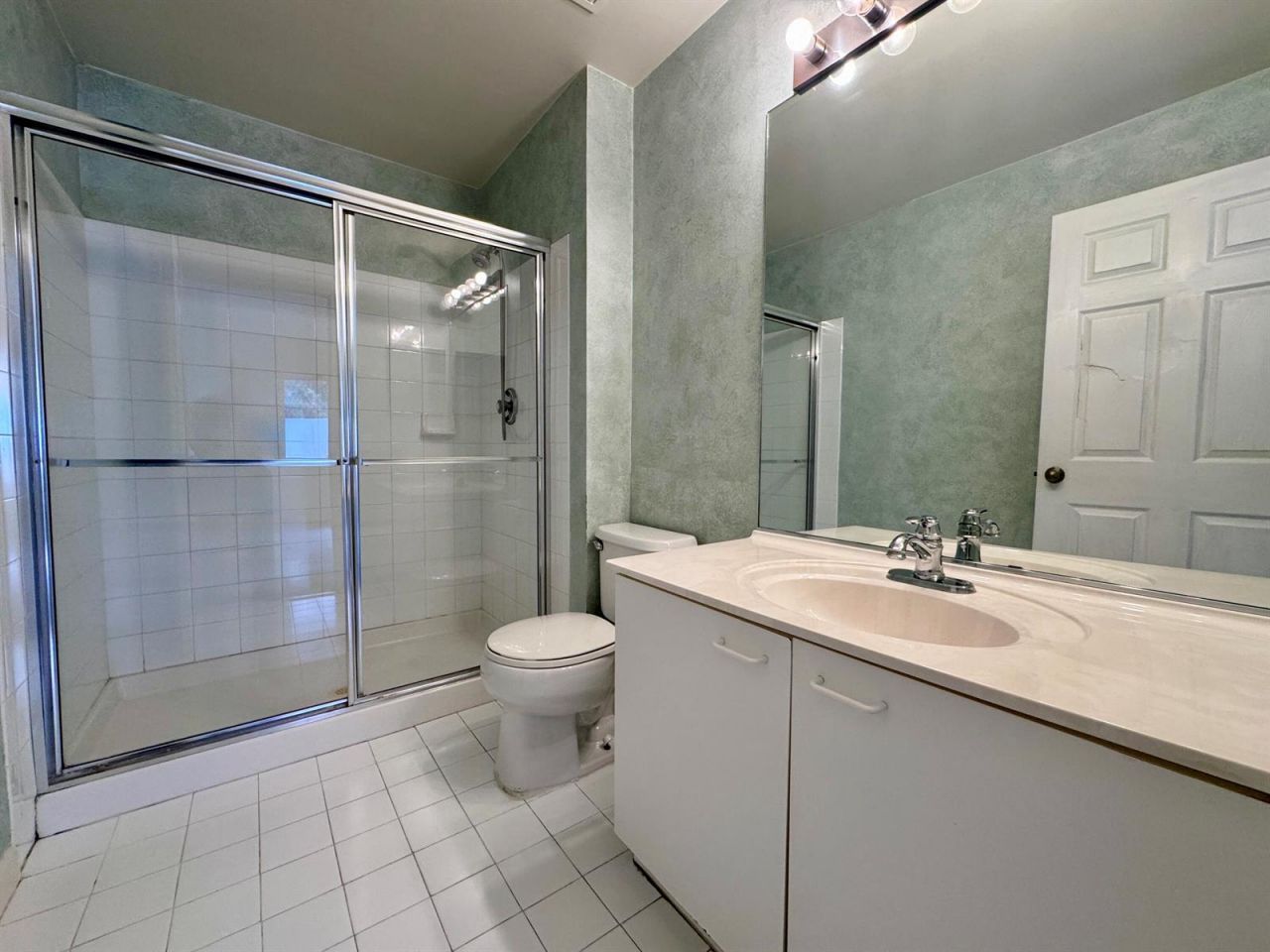 4989 SW 32nd Terrace , Dania Beach, FL 33312 Photo