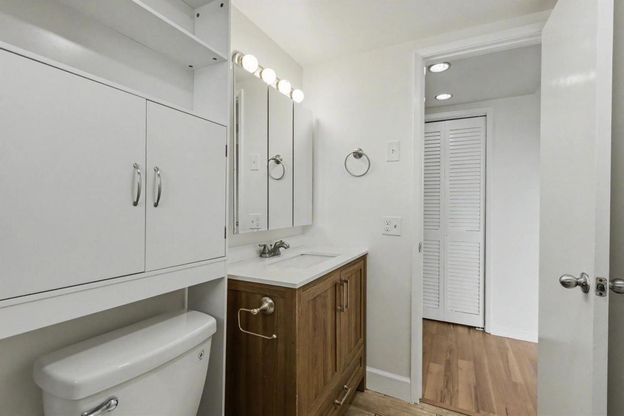 950 Hillcrest Drive , Unit 514, Hollywood, FL 33021 Photo