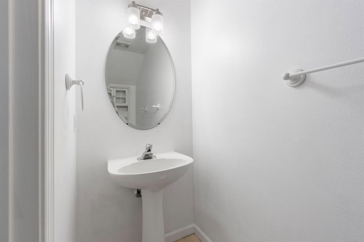 9926 Lago Drive , Boynton Beach, FL 33472 Photo