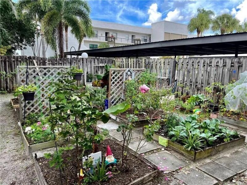 1950 SW Palm City Road , Unit 14-305, Stuart, FL 34994 Photo