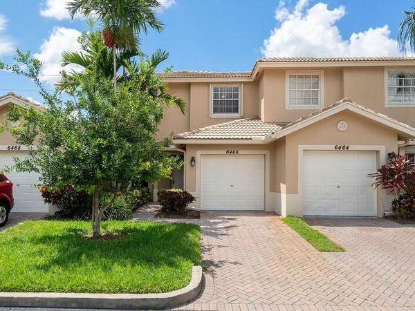 6410 Park Lake Circle , Boynton Beach, FL 33437