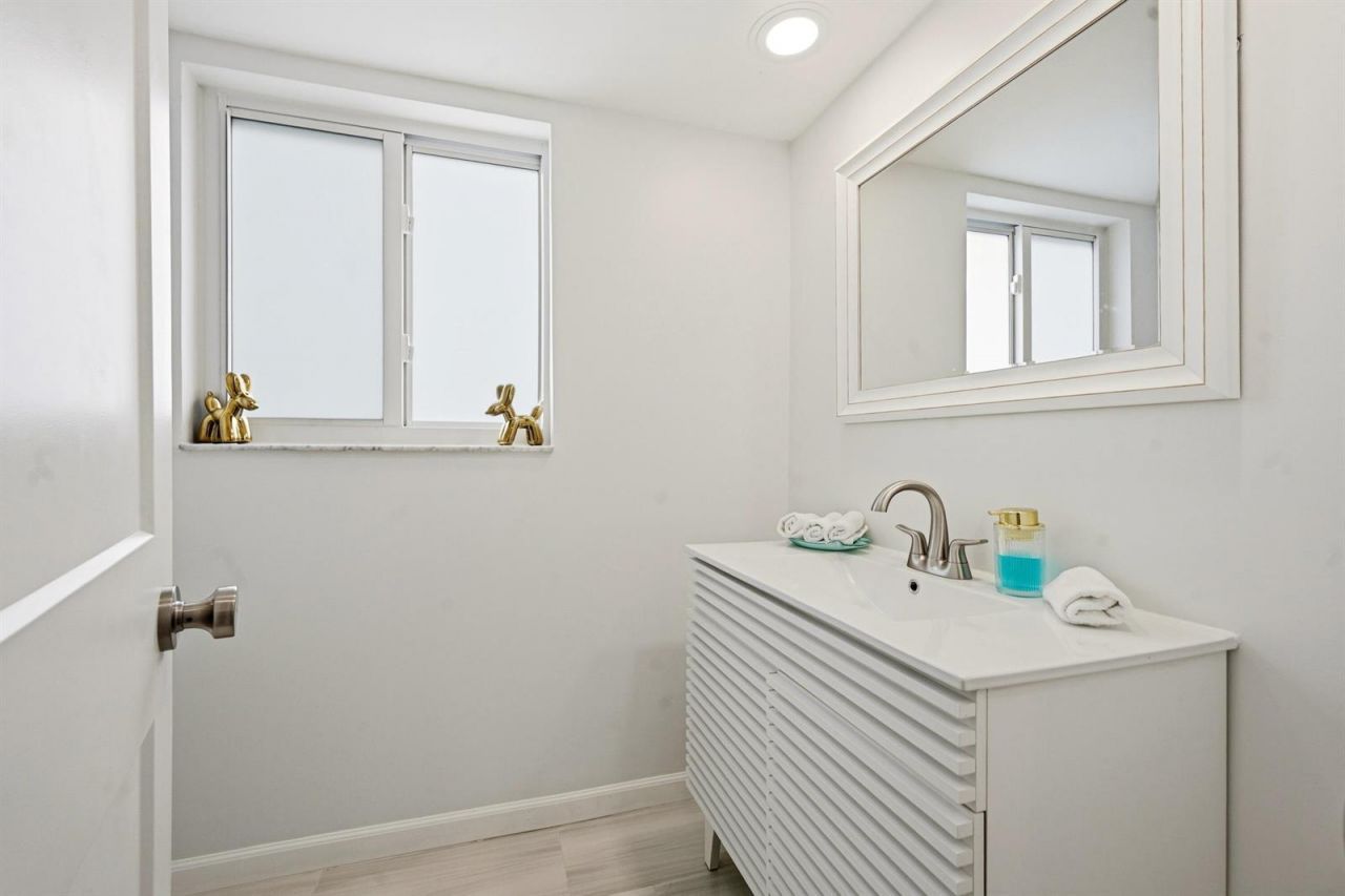 3307 NW 29th Avenue , Boca Raton, FL 33434 Photo