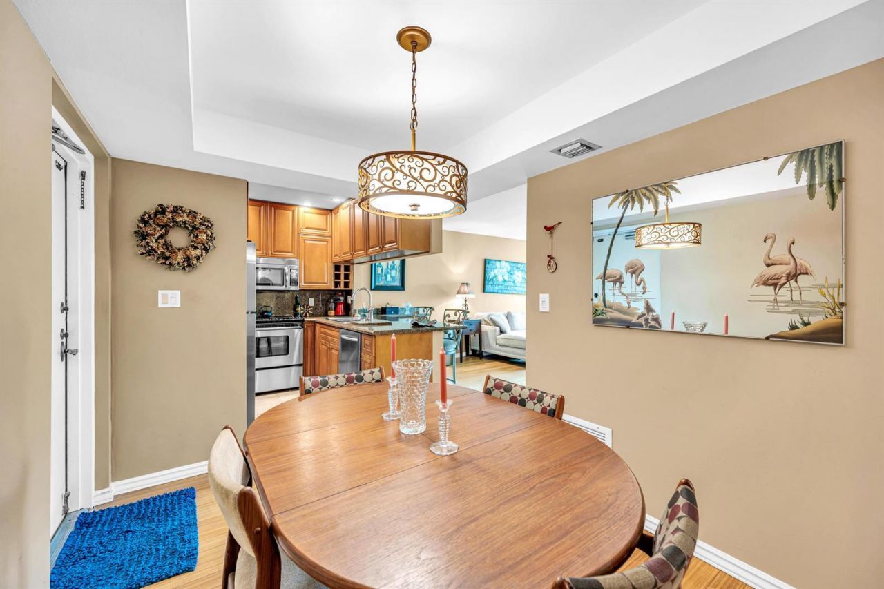 615 NE 12th Avenue , Unit 312, Fort Lauderdale, FL 33304 Photo