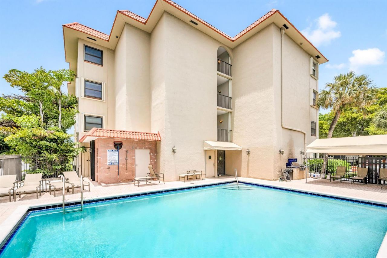 615 NE 12th Avenue , Unit 312, Fort Lauderdale, FL 33304 Photo