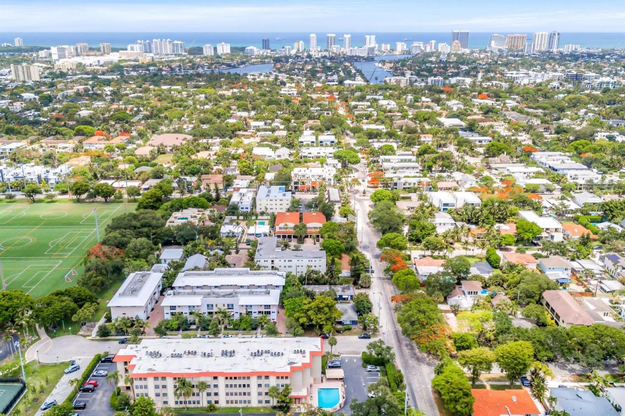 615 NE 12th Avenue , Unit 312, Fort Lauderdale, FL 33304 Photo