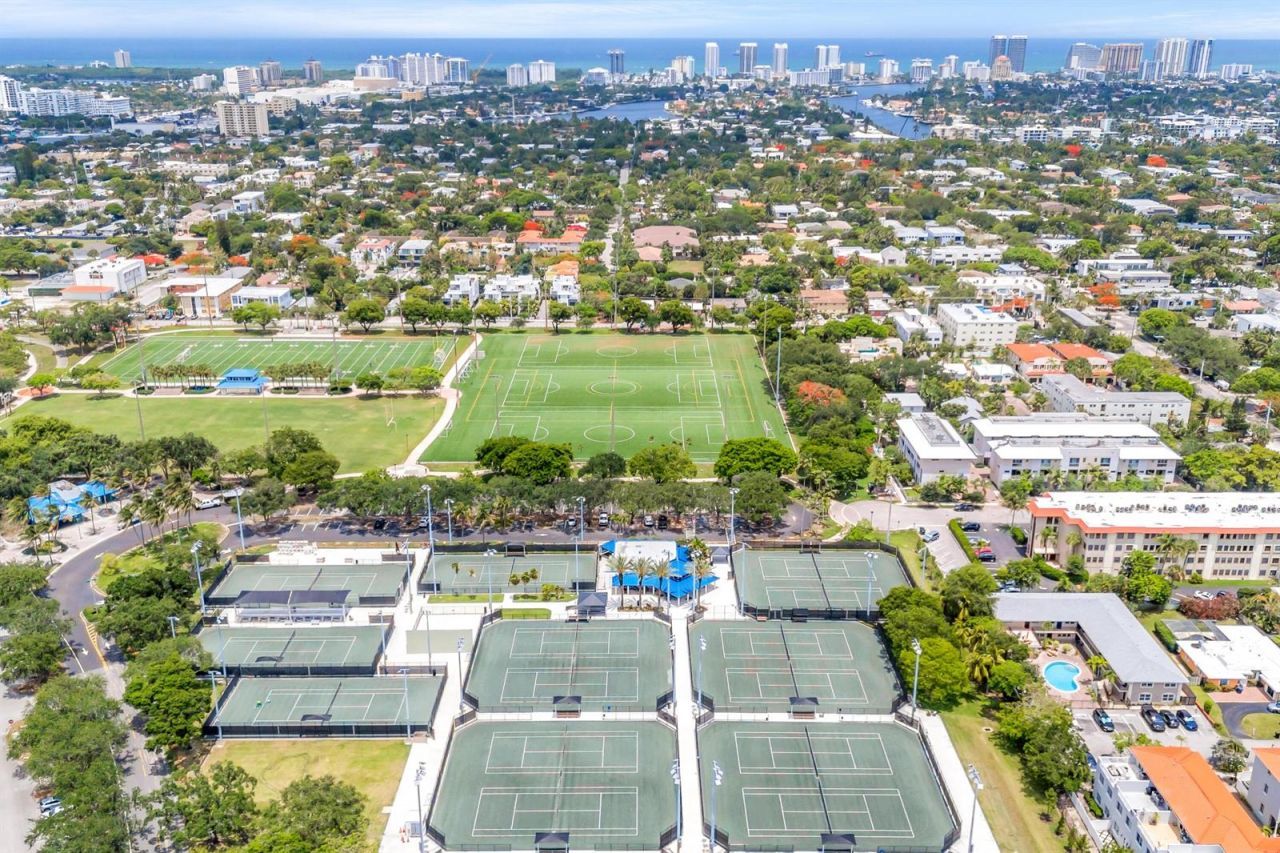 615 NE 12th Avenue , Unit 312, Fort Lauderdale, FL 33304 Photo