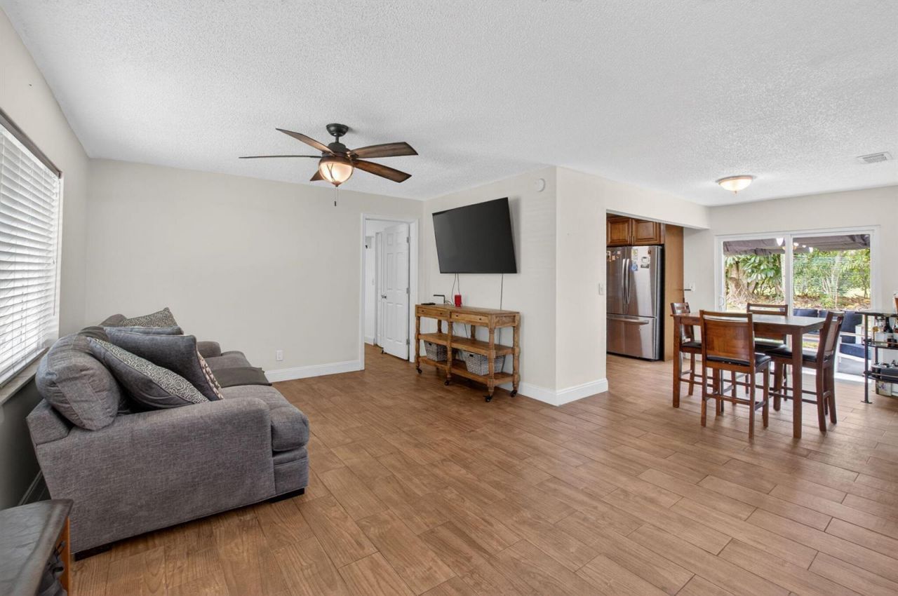 9734 Alaska Circle , Boca Raton, FL 33434 Photo