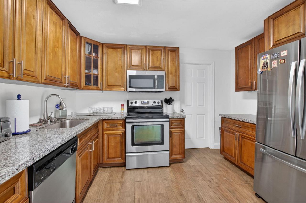 9734 Alaska Circle , Boca Raton, FL 33434 Photo