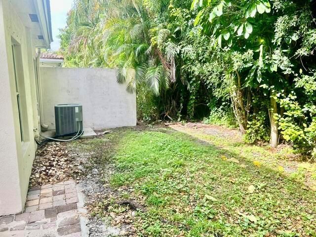 541 Alejandro Lane , West Palm Beach, FL 33413 Photo