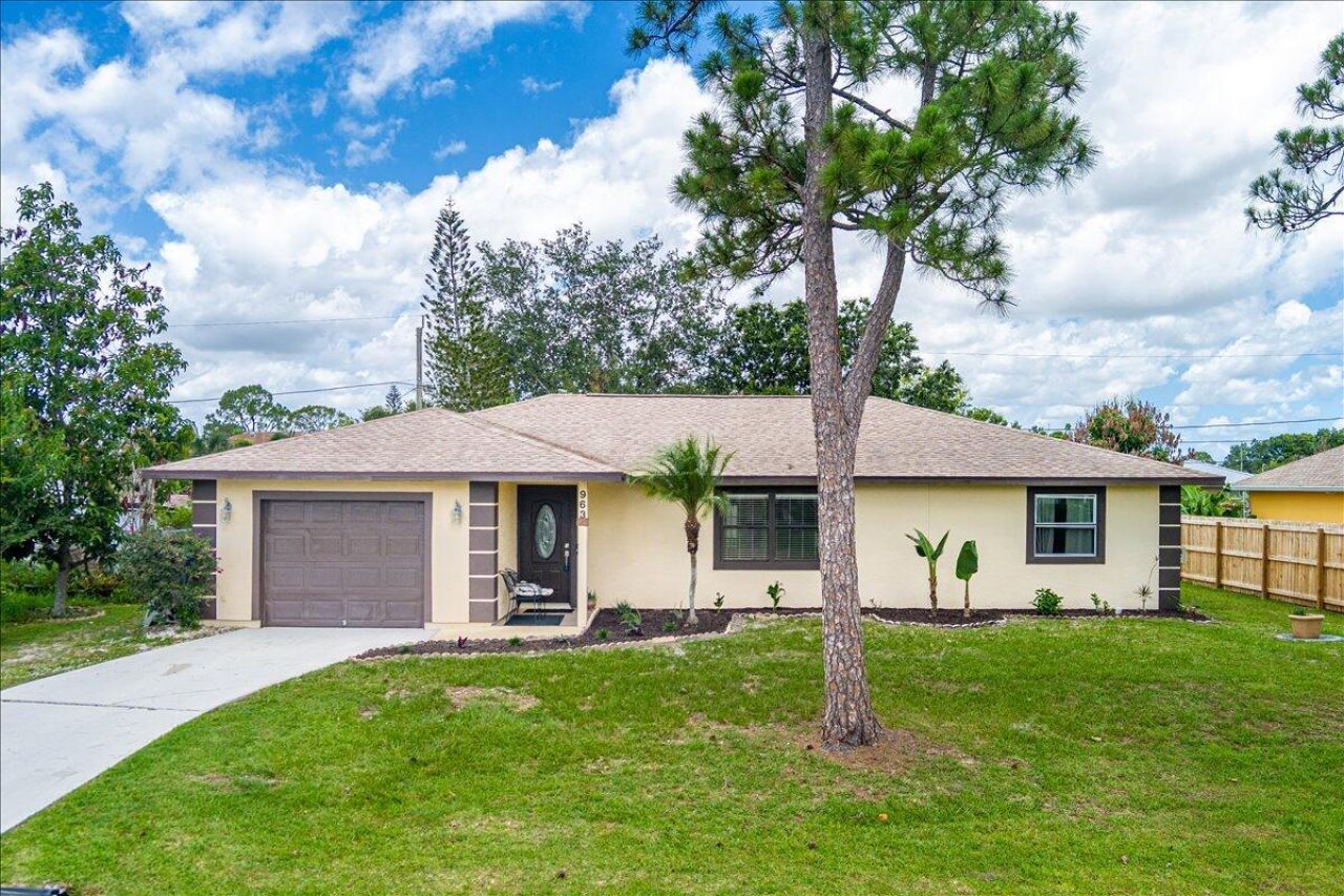 963 SW Bay State Road , Port Saint Lucie, FL 34953 Main Photo