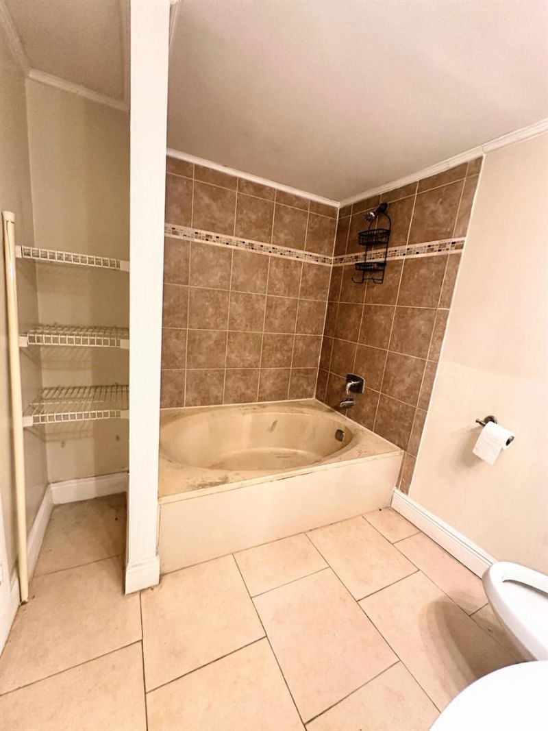 430 NW 214th Street , Unit 103, Miami Gardens, FL 33169 Photo