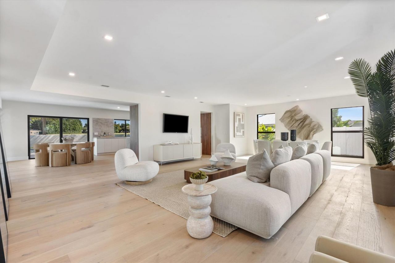 868 Country Club Drive , North Palm Beach, FL 33408 Photo