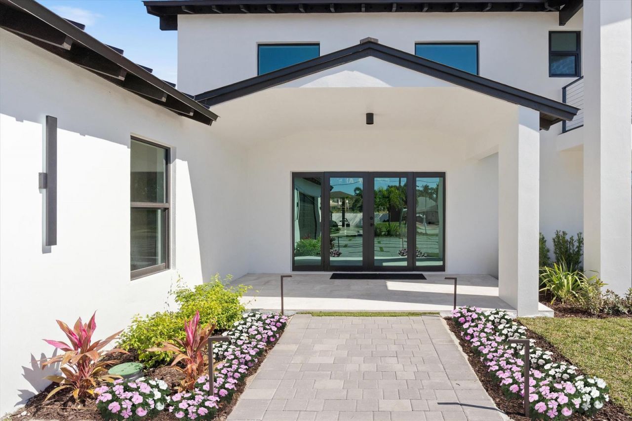 868 Country Club Drive , North Palm Beach, FL 33408 Photo