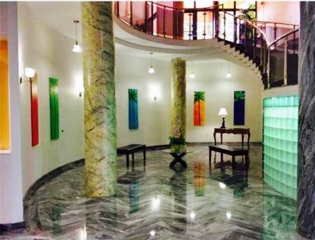 5401 Collins Avenue , Unit 1510, Miami Beach, FL 33140 Photo