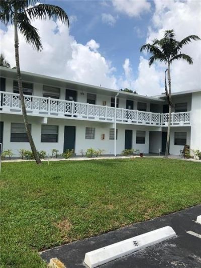 1916 SW 11th Street , Unit 11, Fort Lauderdale, FL 33312 Photo