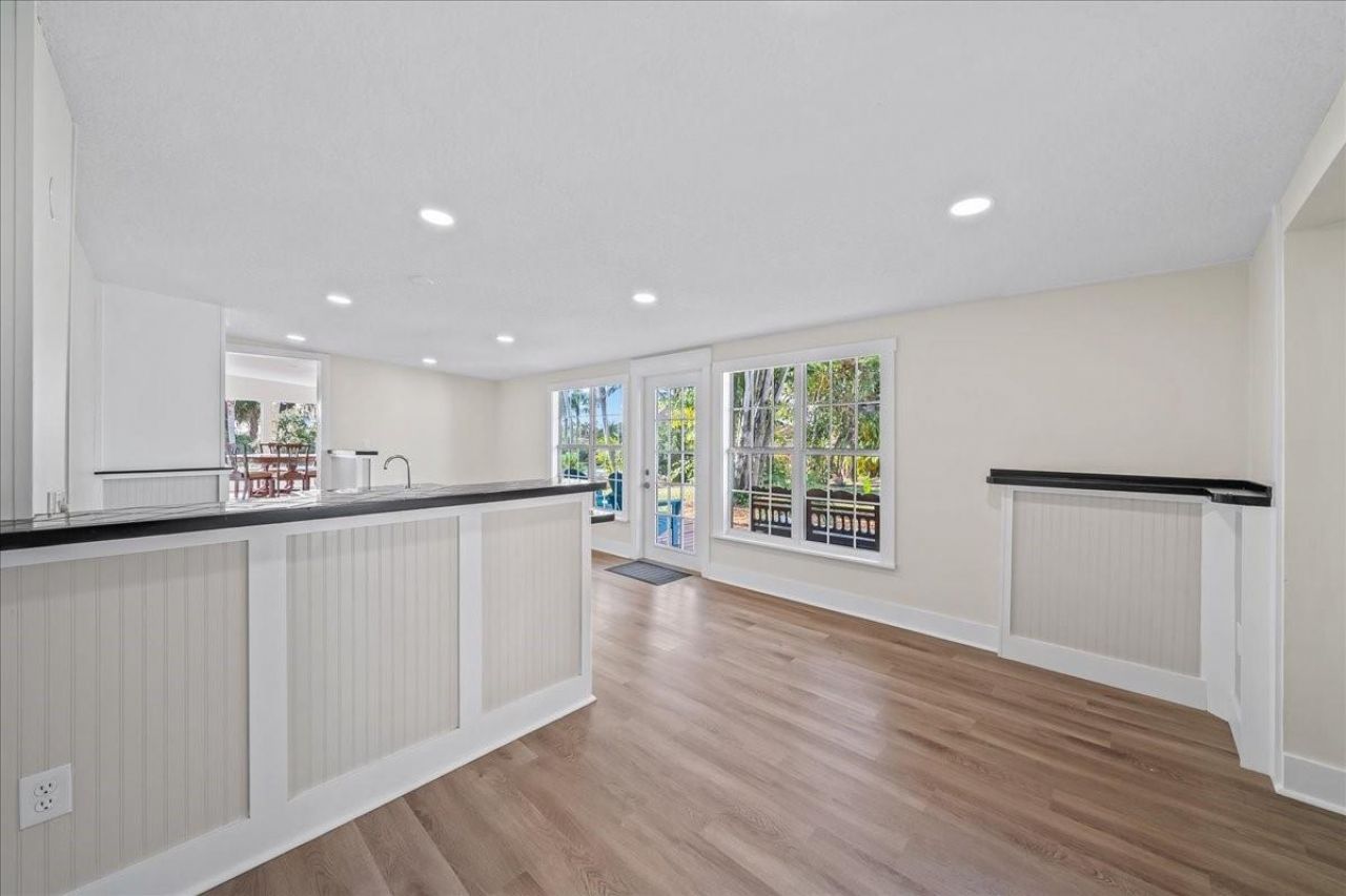 9670 Mockingbird , Sebastian, FL 32976 Photo