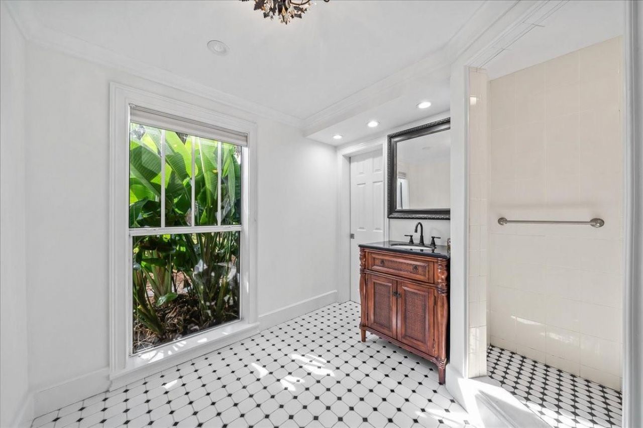 9670 Mockingbird , Sebastian, FL 32976 Photo