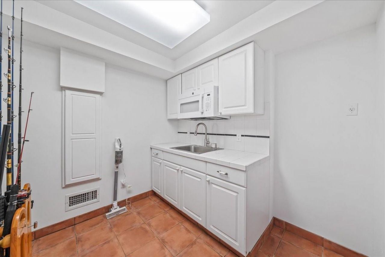 9670 Mockingbird , Sebastian, FL 32976 Photo