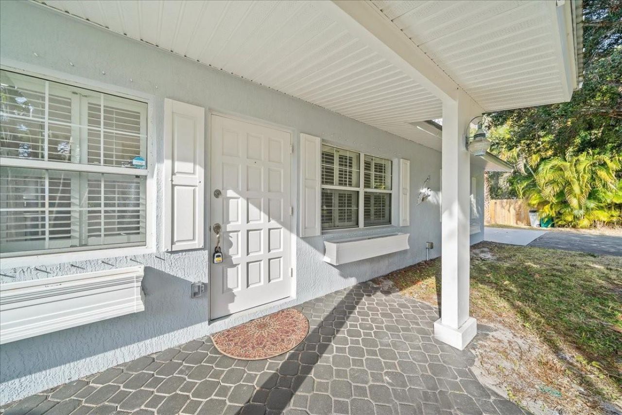9670 Mockingbird , Sebastian, FL 32976 Photo