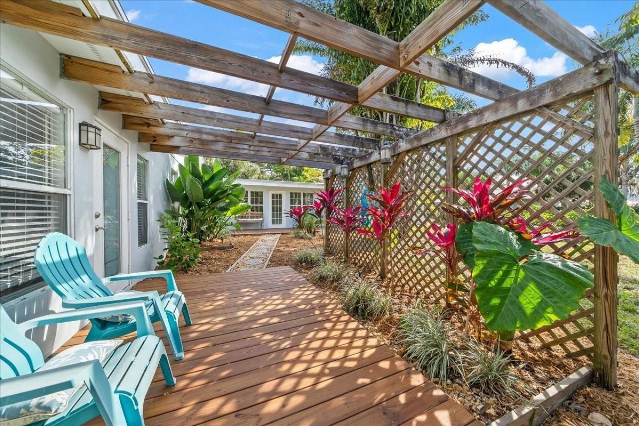 9670 Mockingbird , Sebastian, FL 32976 Photo
