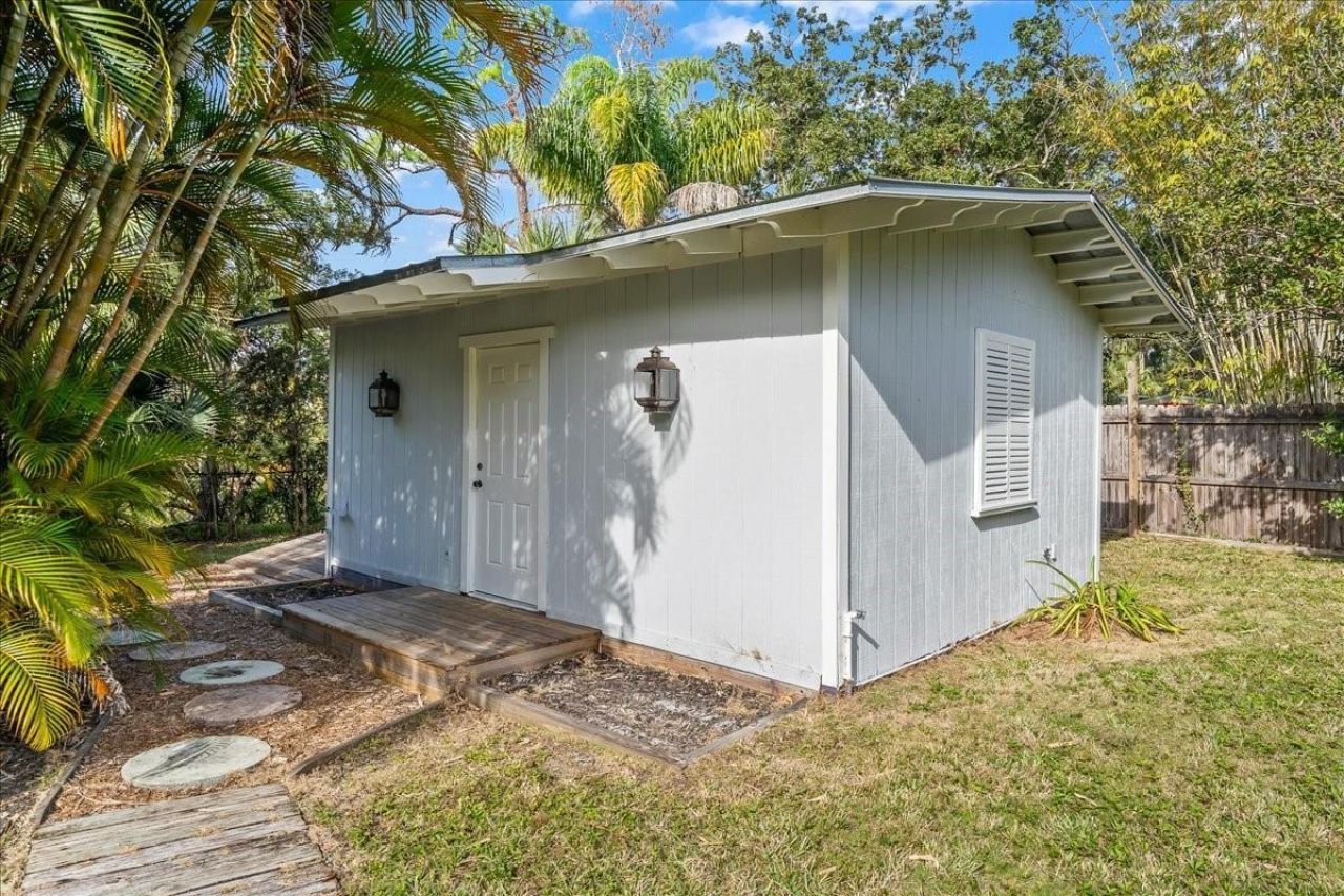 9670 Mockingbird , Sebastian, FL 32976 Photo