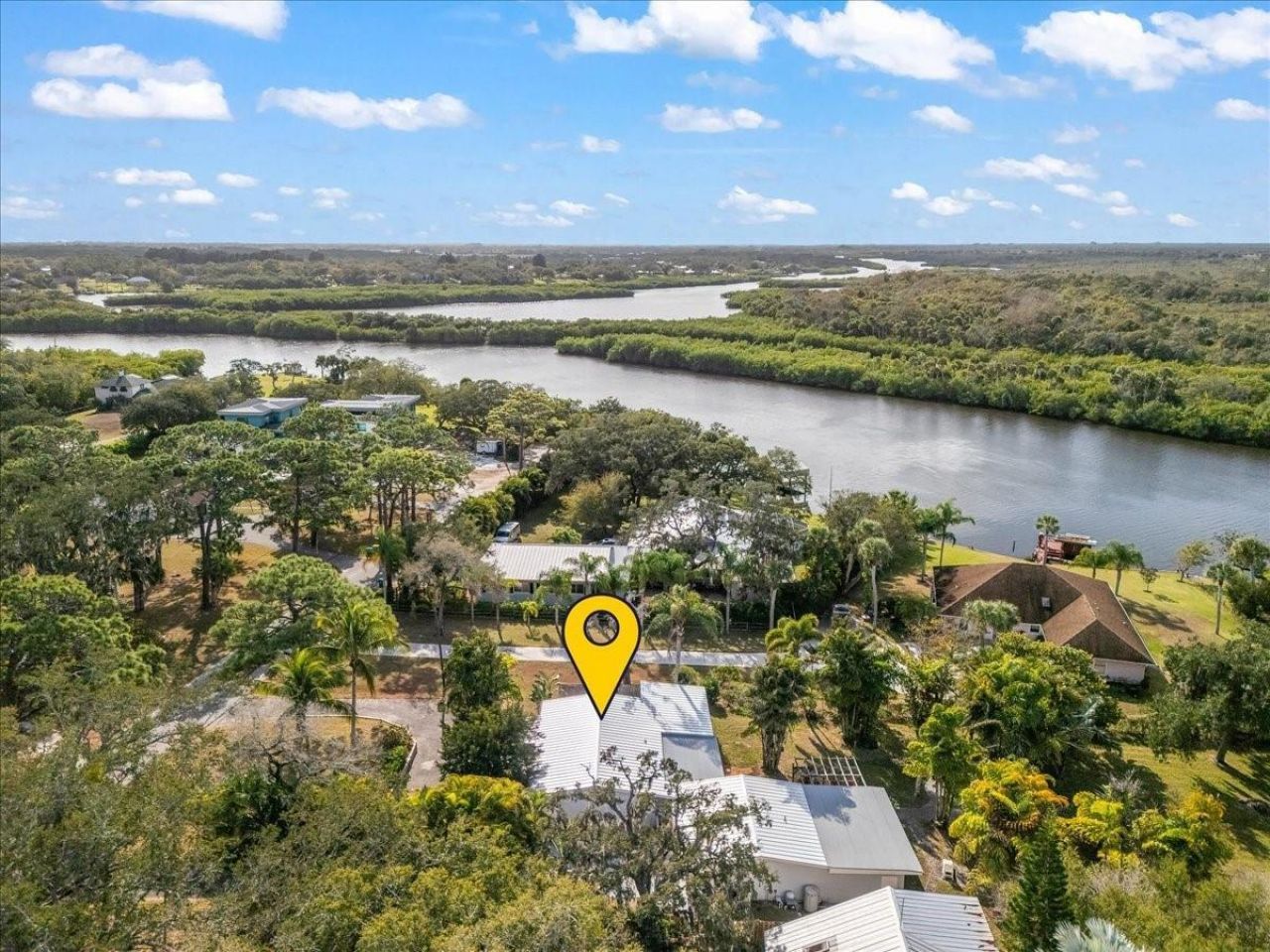 9670 Mockingbird , Sebastian, FL 32976 Photo