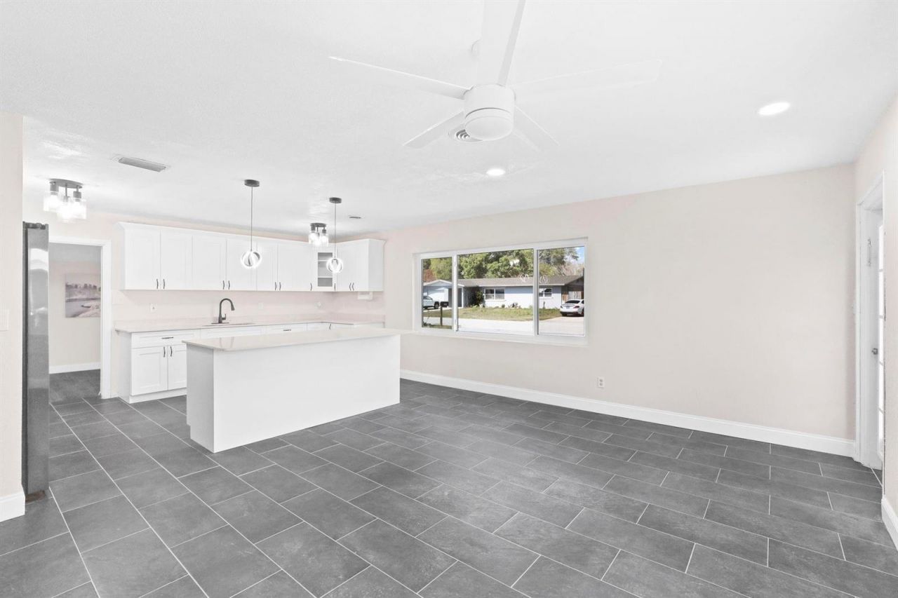 1013 Hispana Avenue , Fort Pierce, FL 34982 Photo